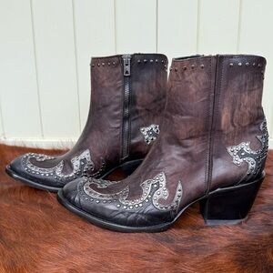 Old Gringo "Clarita" Western Ankle Booties With Silver Stud Embellishment NWT